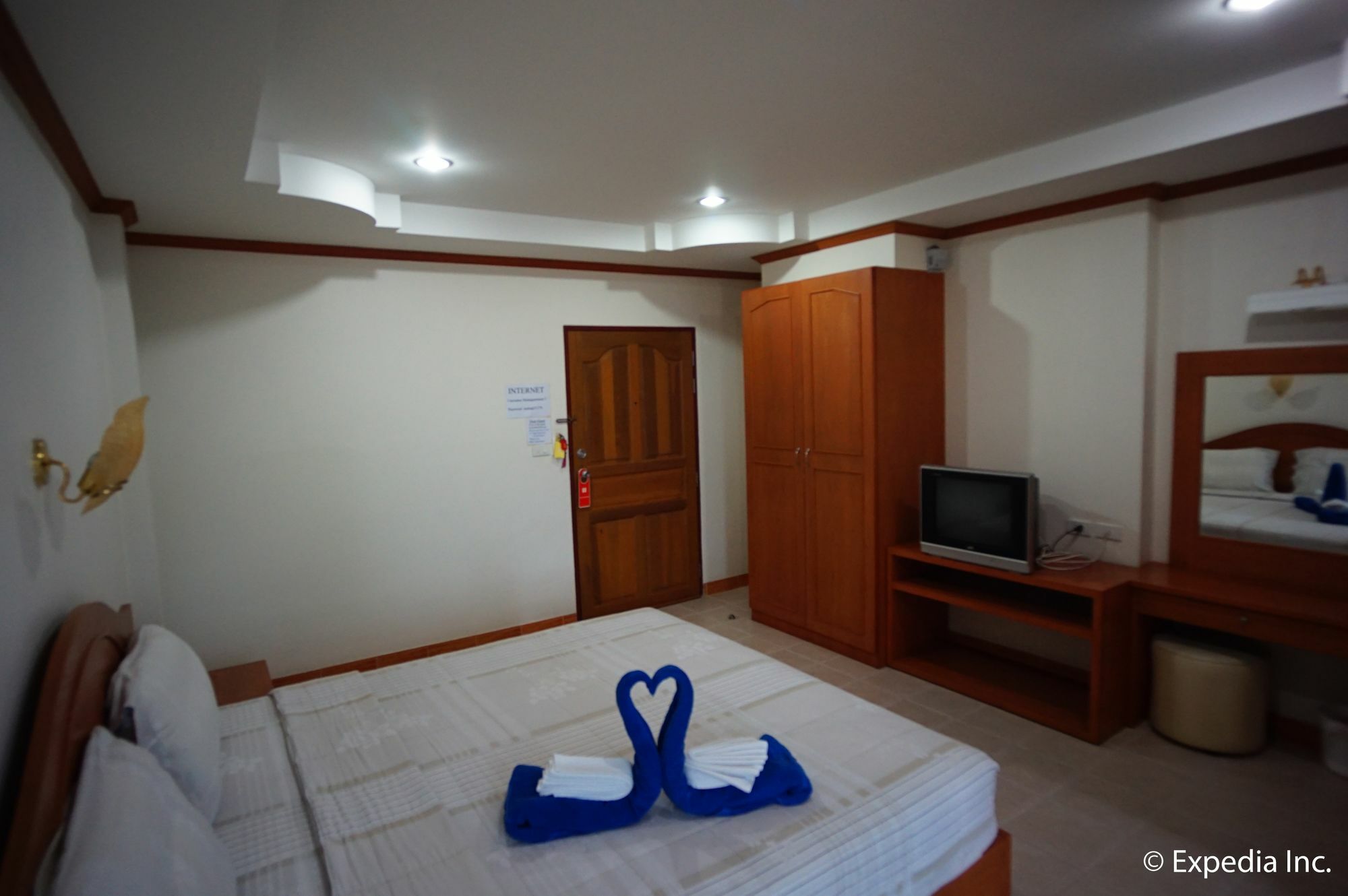 Mala Hotel Ката-Бич Экстерьер фото
