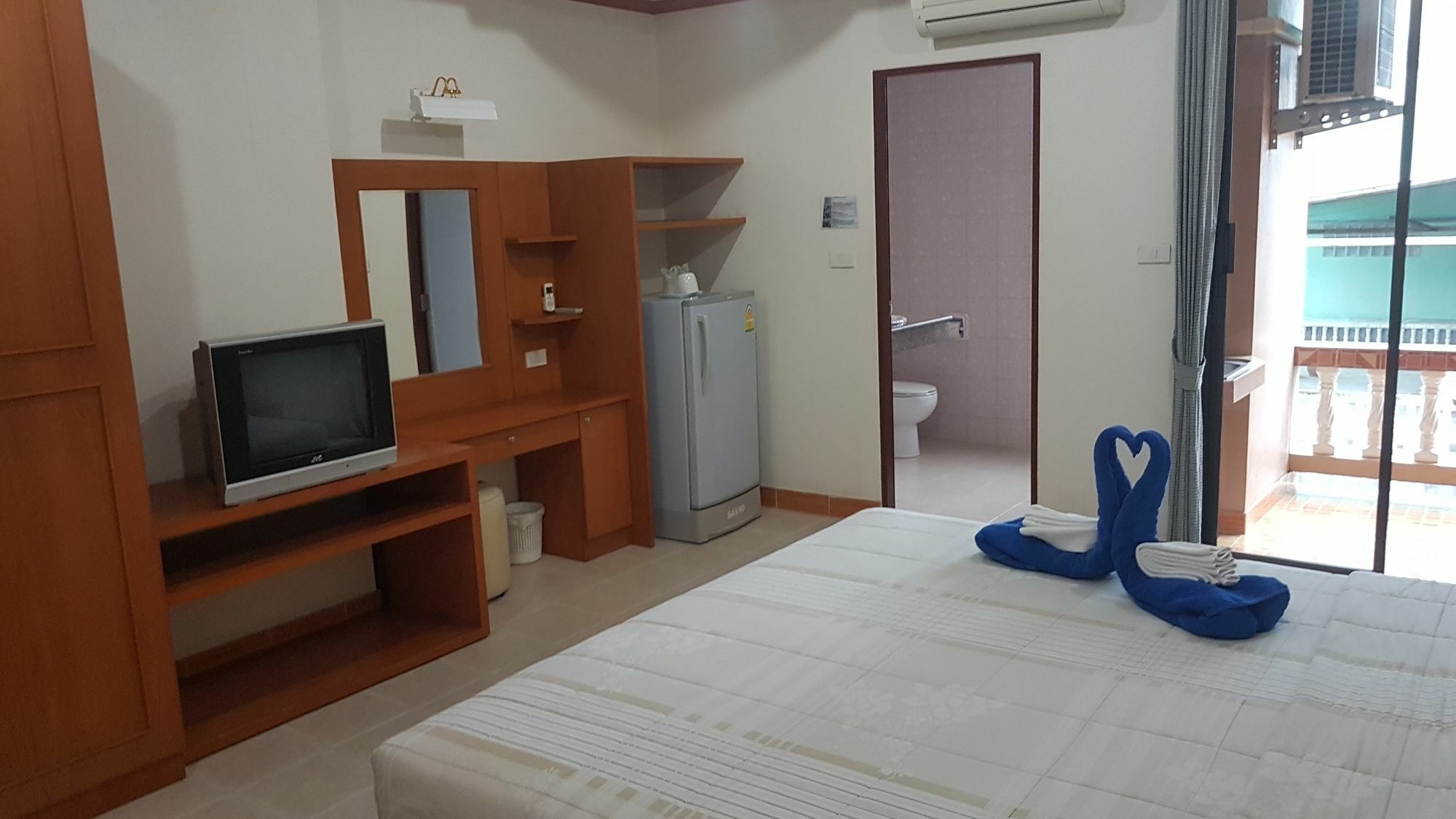 Mala Hotel Ката-Бич Экстерьер фото