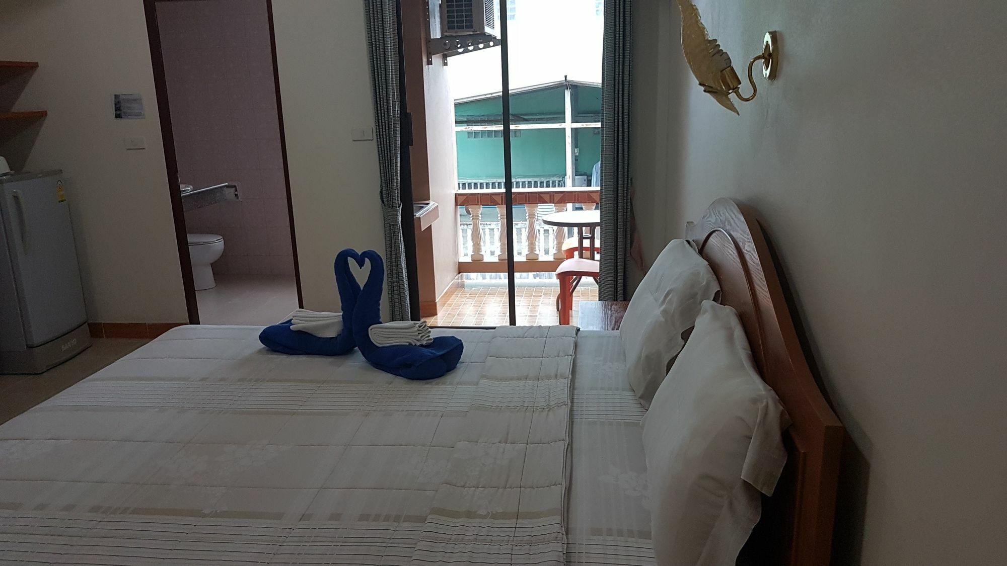 Mala Hotel Ката-Бич Экстерьер фото